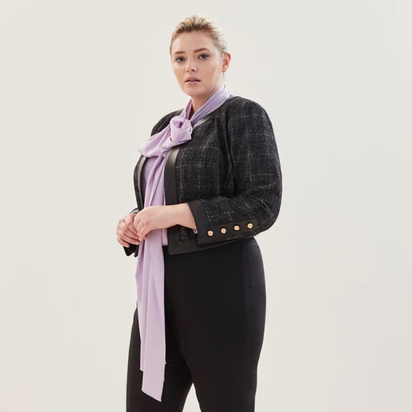 Pari Passi Lavender Button Up Blouse - Picture 1 of 8